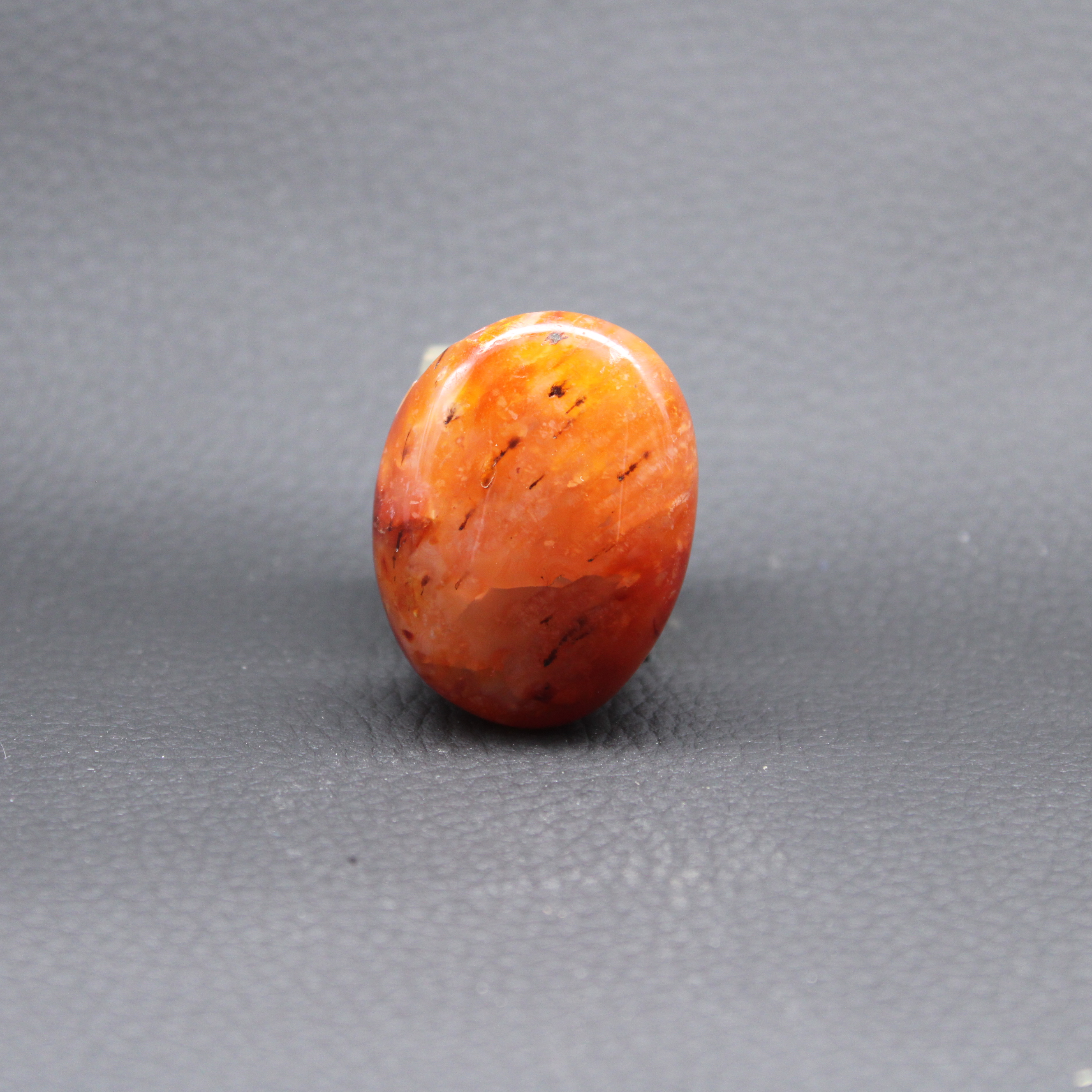 Galet Cornaline de Madagascar