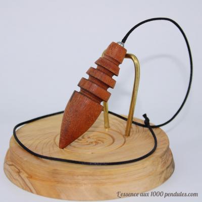 Pendule égyptien en bois exotique B28