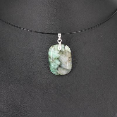 Pendentif en Emeraude M08