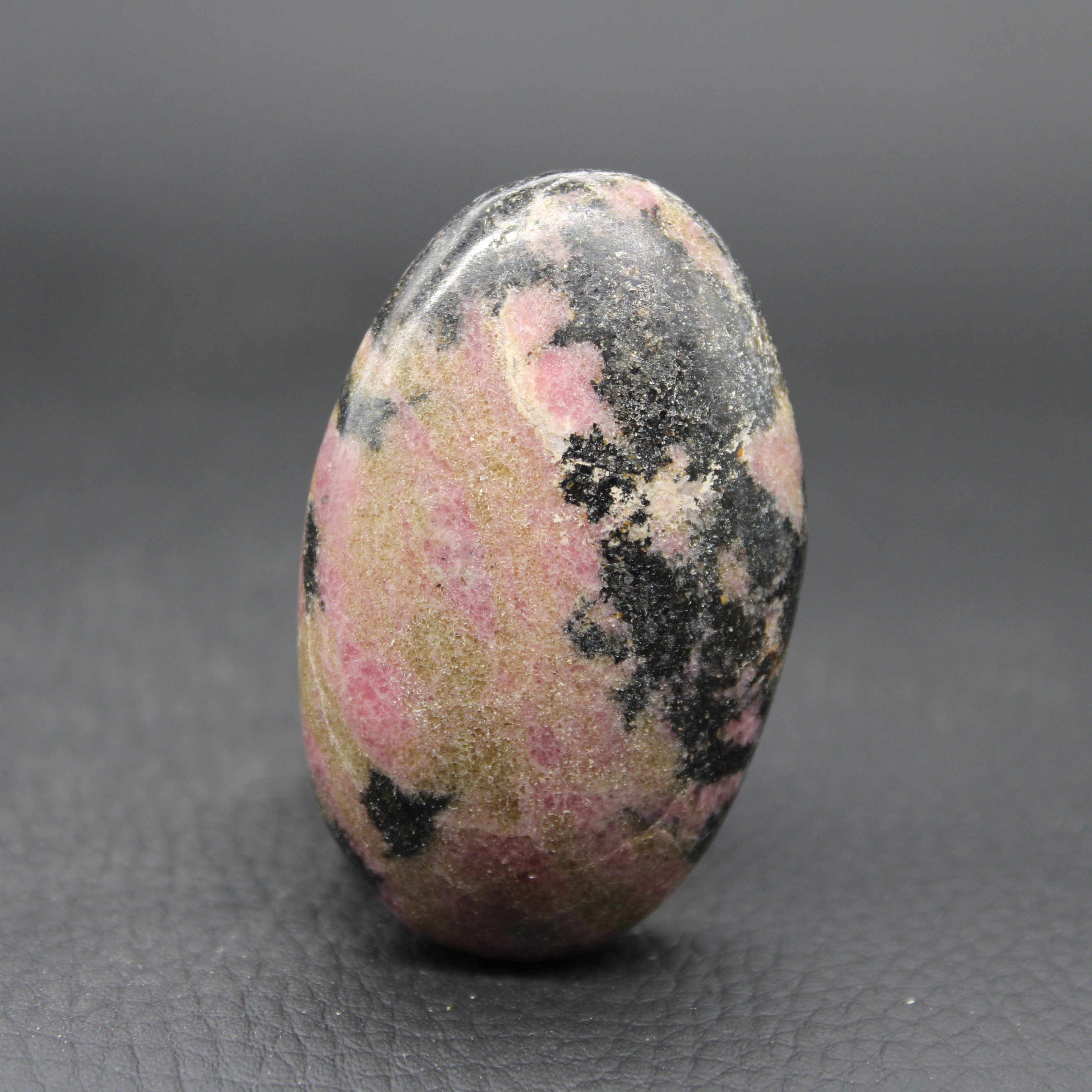 Galet Rhodonite Poli de Madagascar