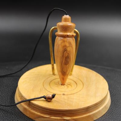 Pendule en bois d'olivier B92