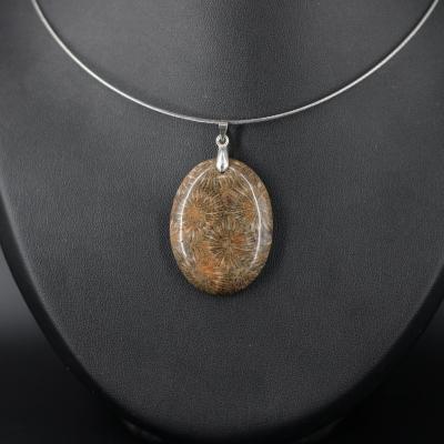 Pendentif en Corail Fossile F55