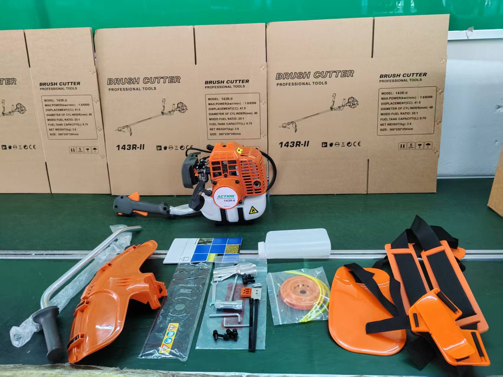 ACTION 143R-11 BRUSH CUTTER