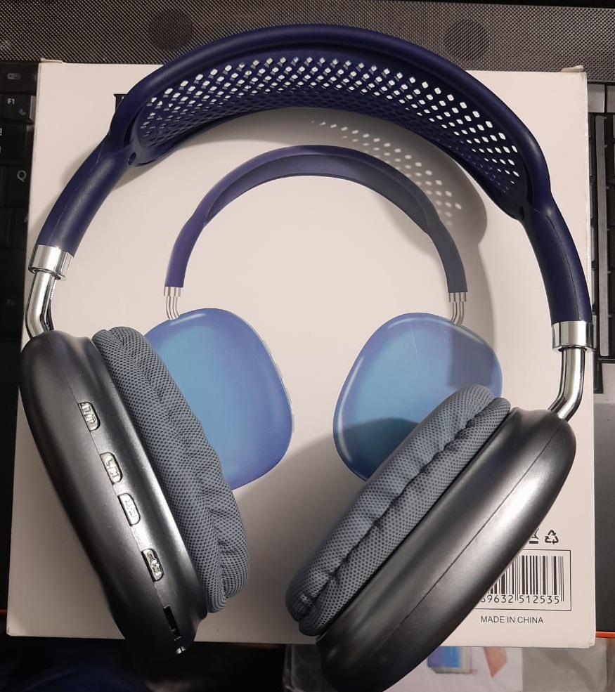 P9 Wireless Over-Ear Headphones