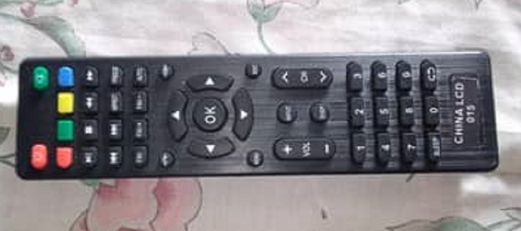 015 Universal Remote Control with 2 AAA Free Cells for China LCD/LED