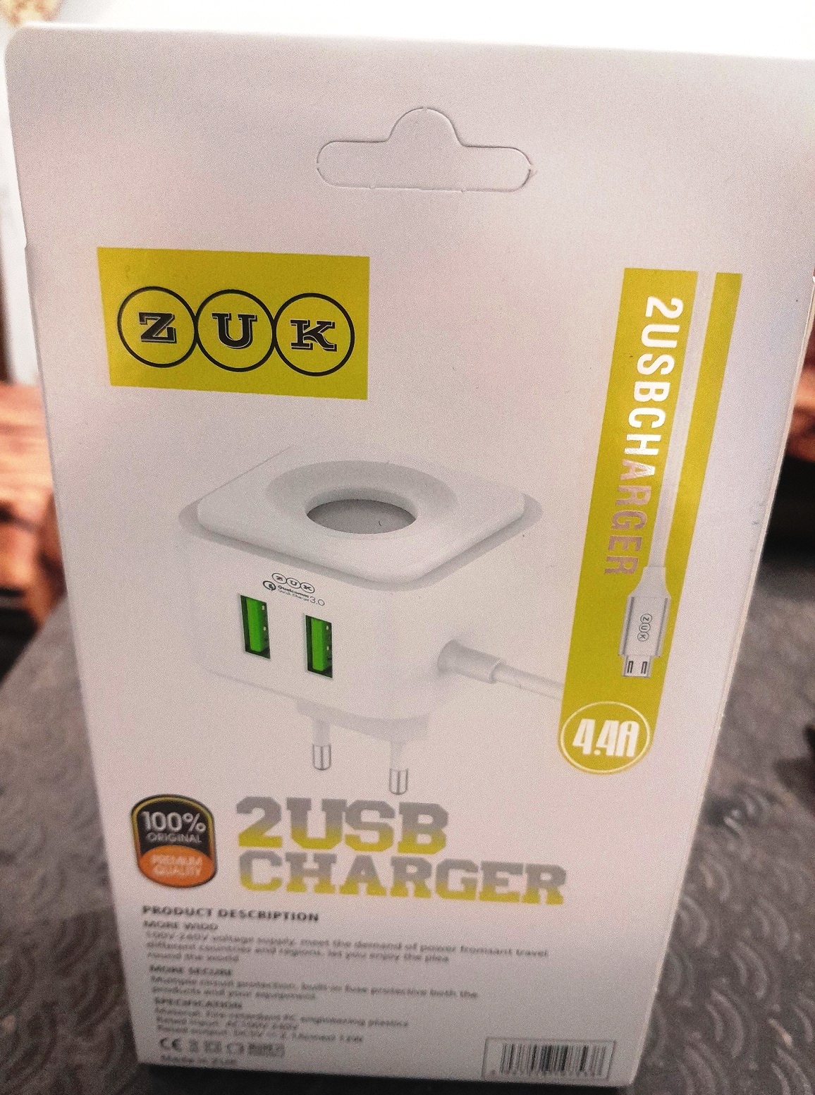 Universal Mobile Charger with Fixed 1M Micro USB Cable + Dual USB Ports