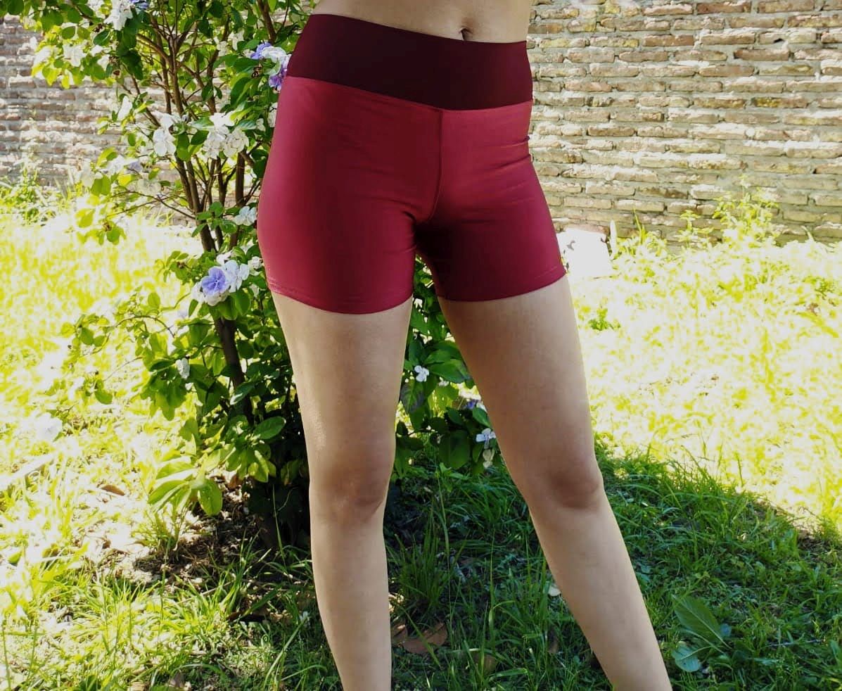 Short deportivo color ladrillo