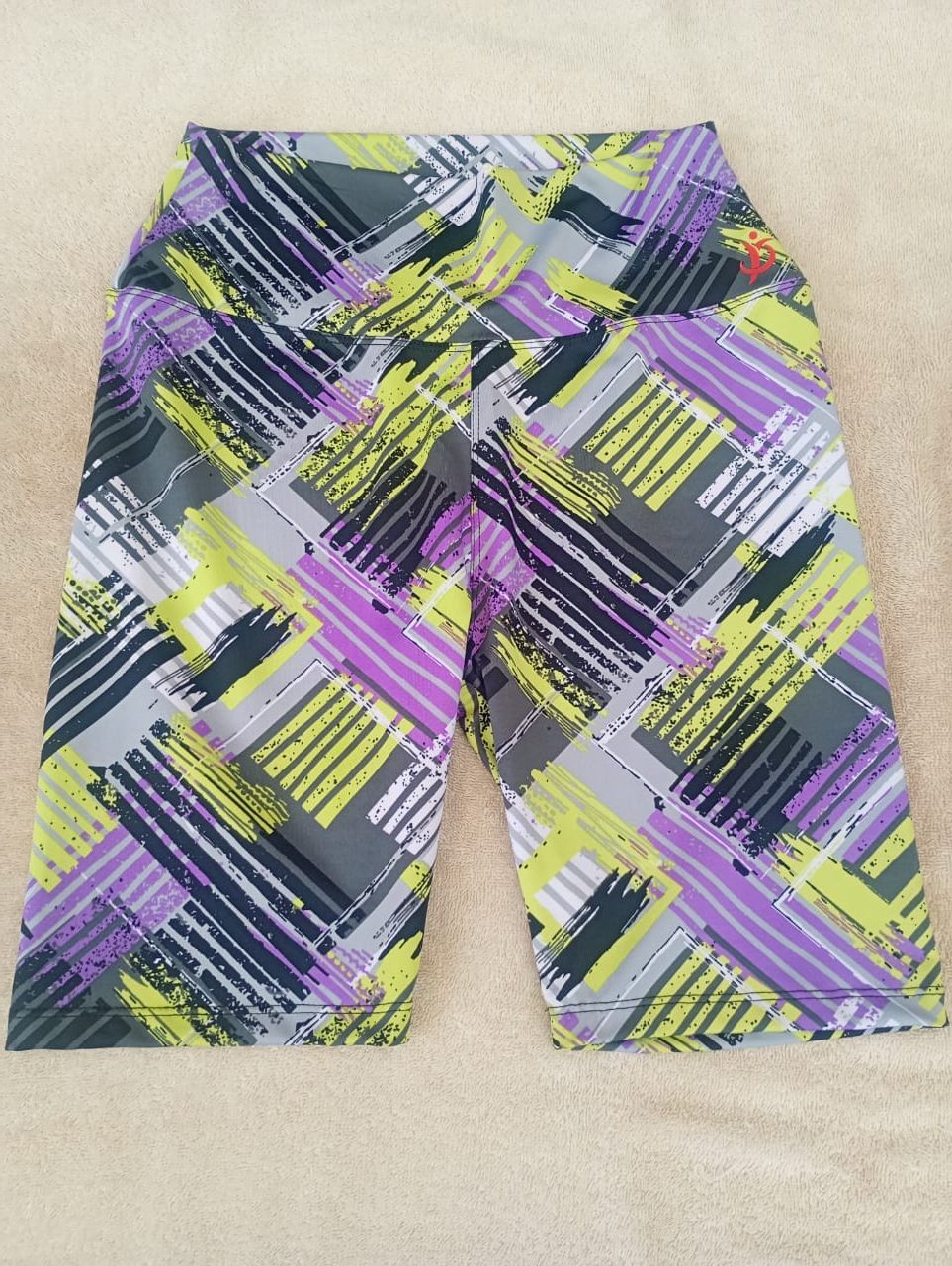 Biker diseño geométrico