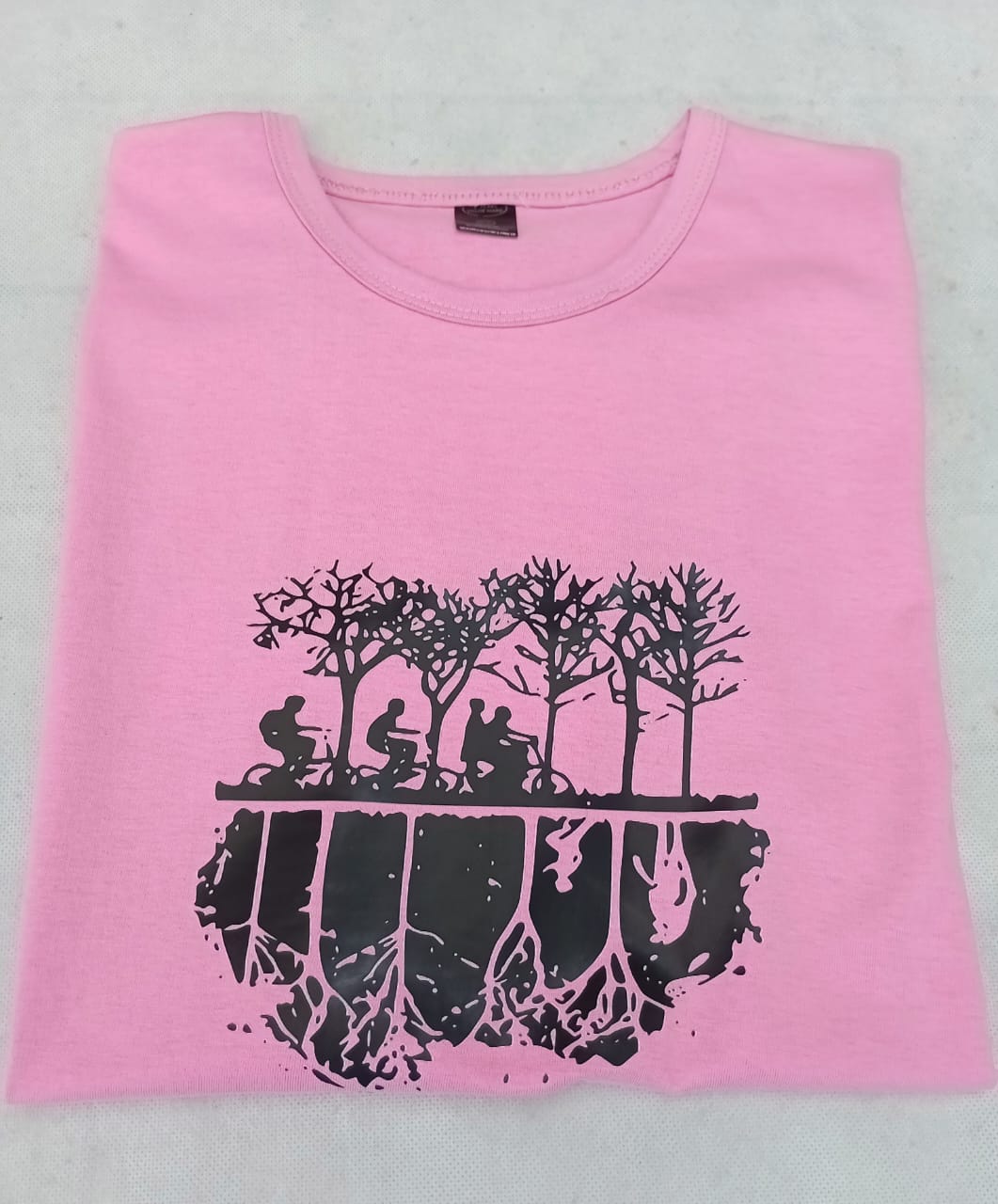 Remera rosa de Stranger Things