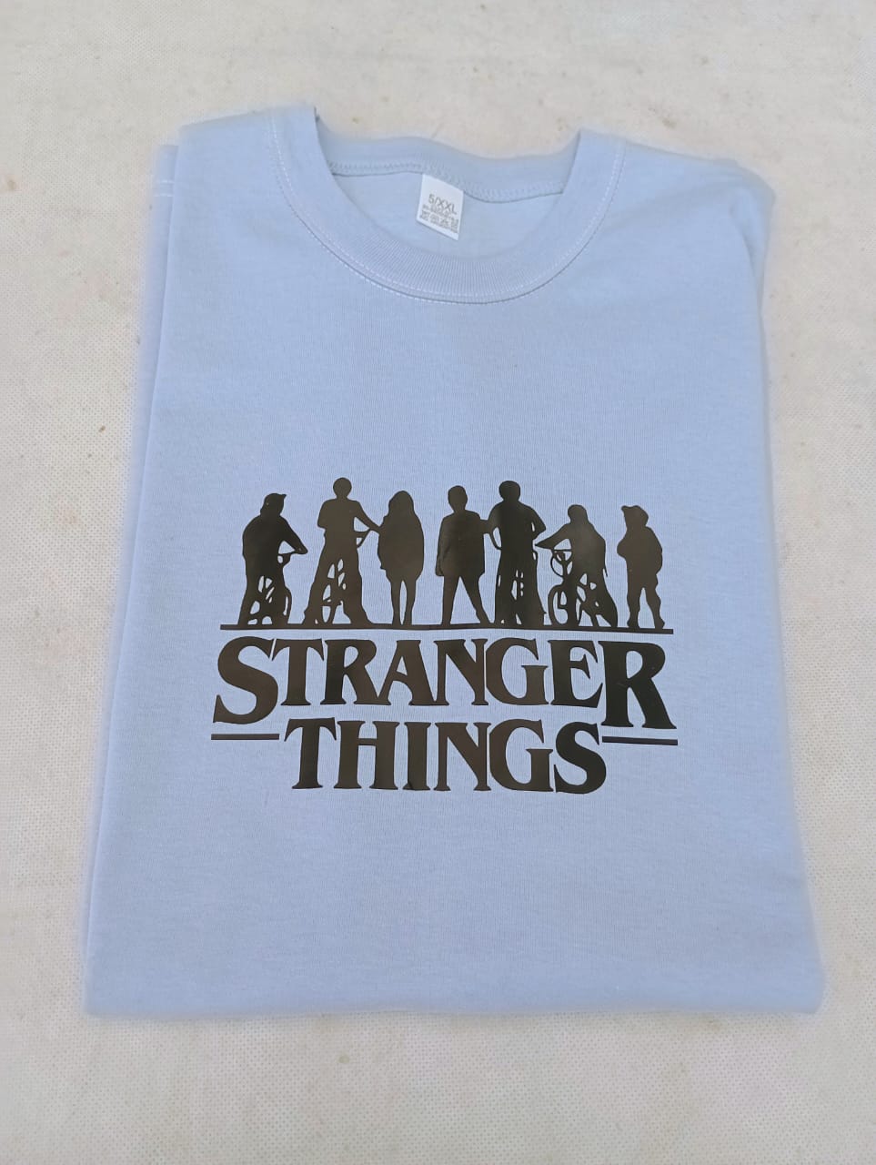 Remera celeste Stranger Things
