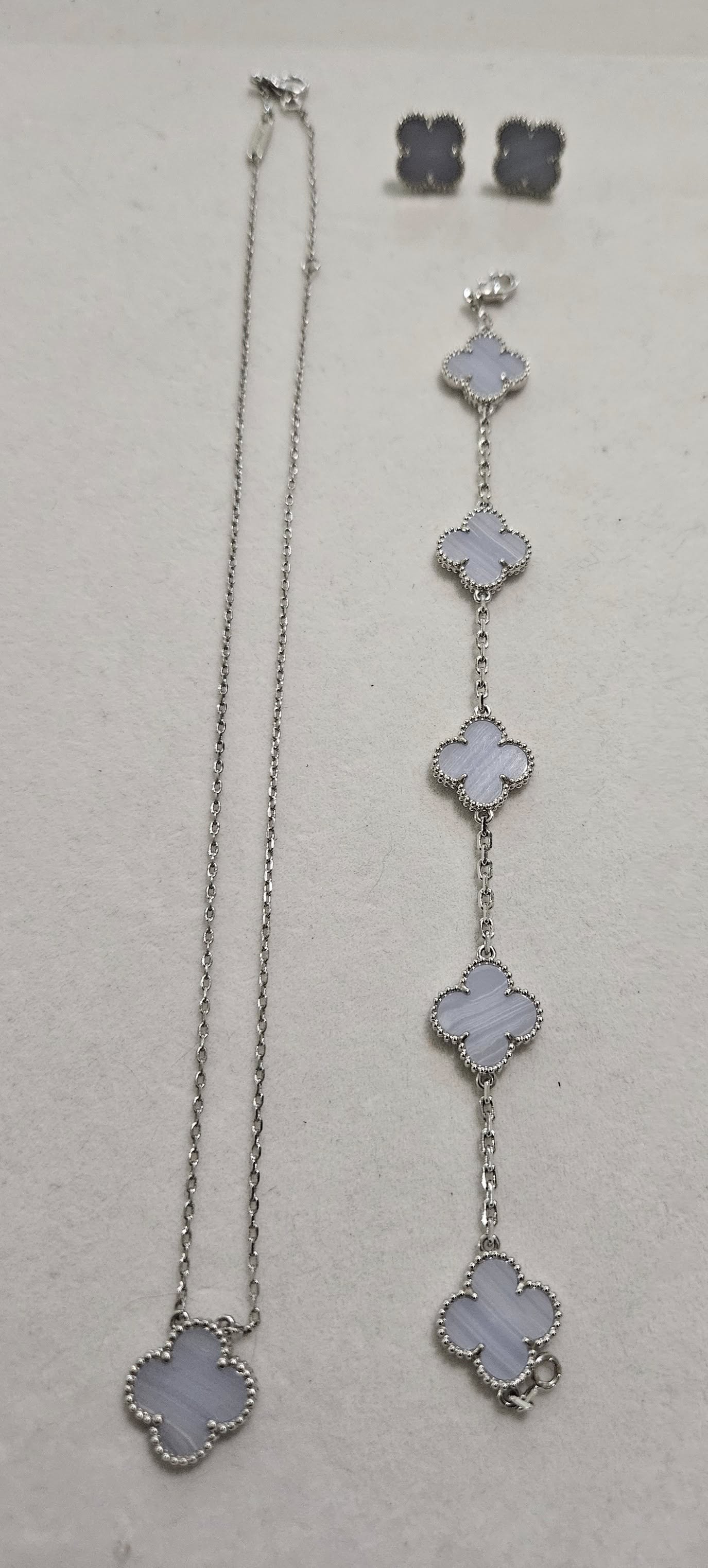 Elegant Clover Jewelry Set