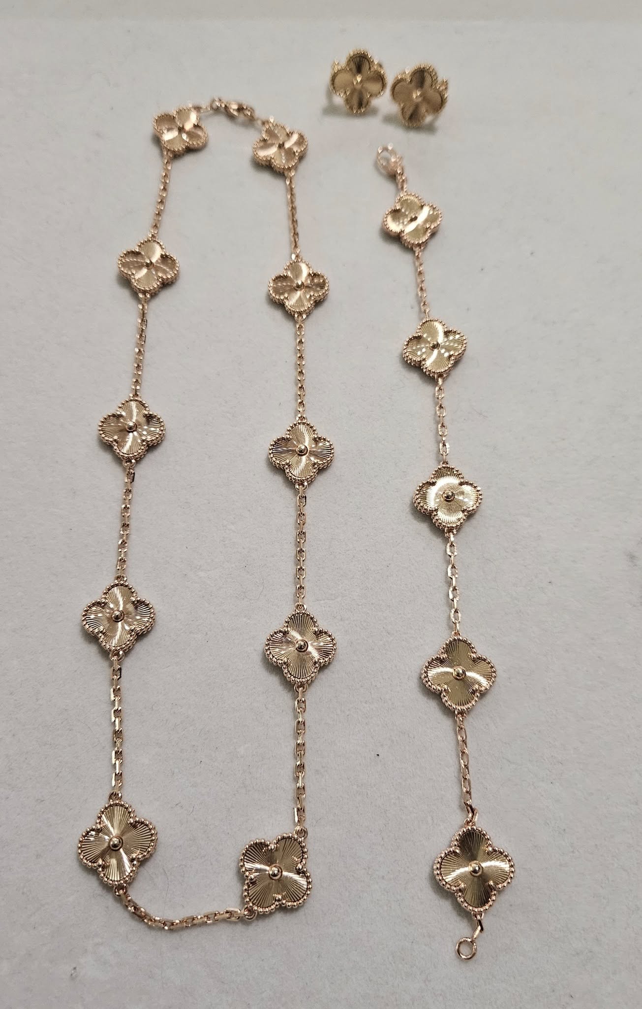 Gold Clover Jewelry Set