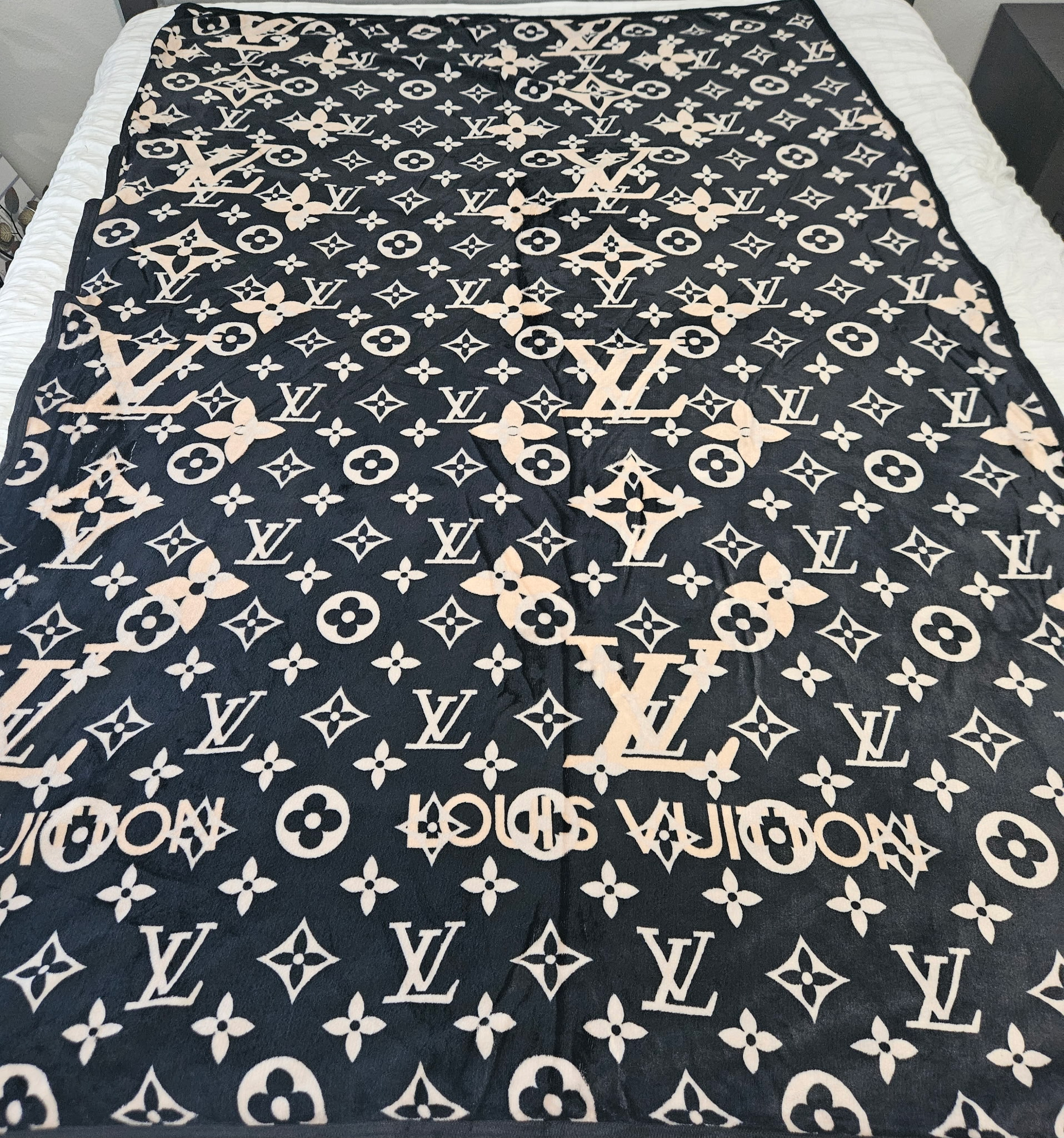 LV Scarf