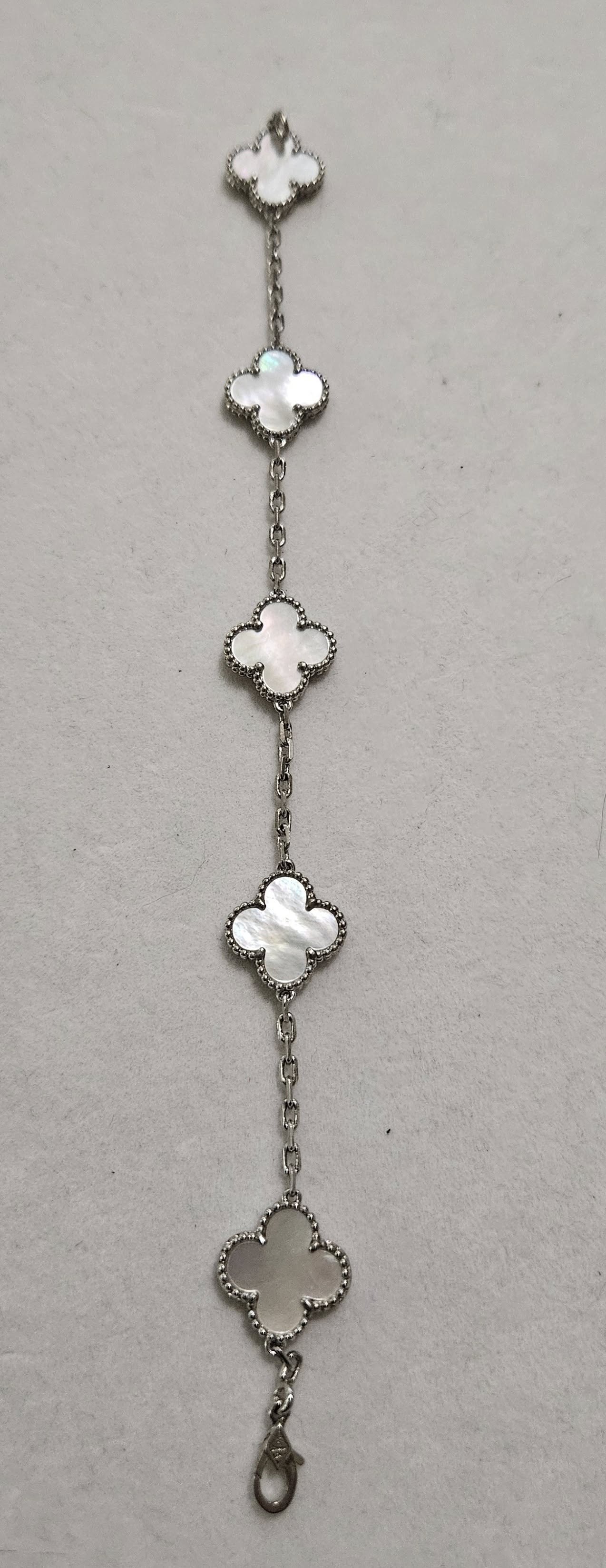 Silver Clover Link Bracelet