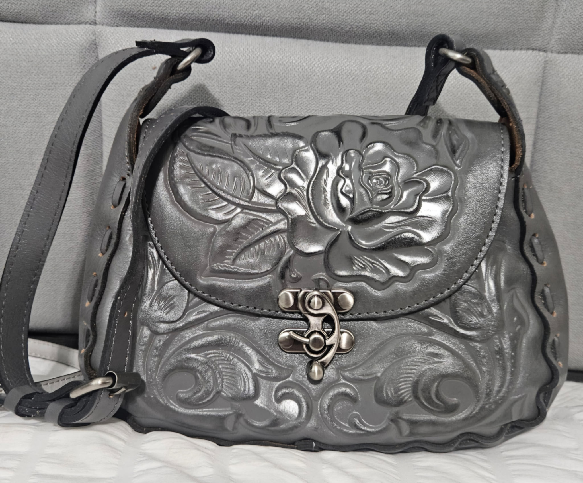 Handcrafted Leather Shoulder Bag