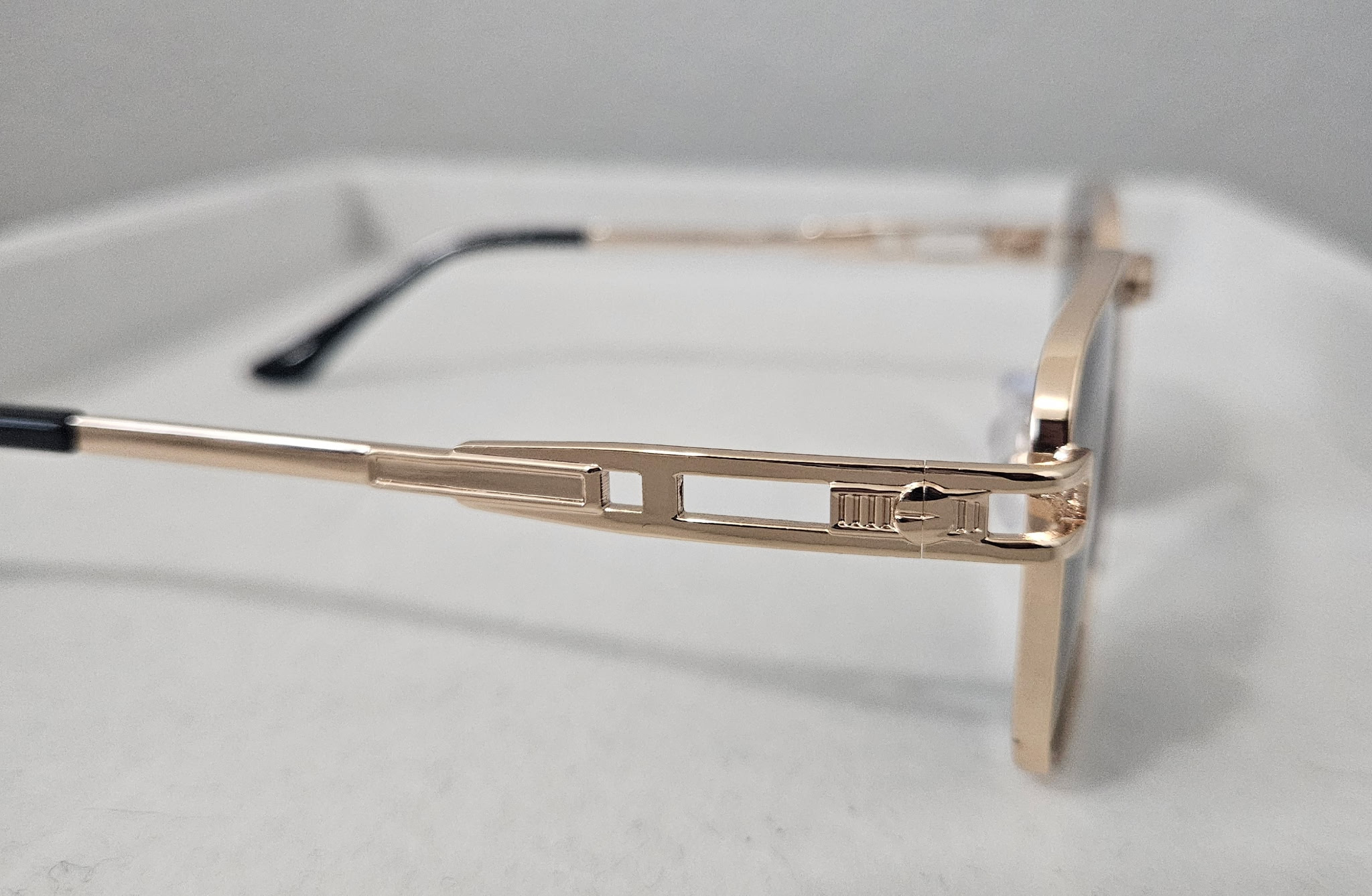 CAR Square Sunglasses