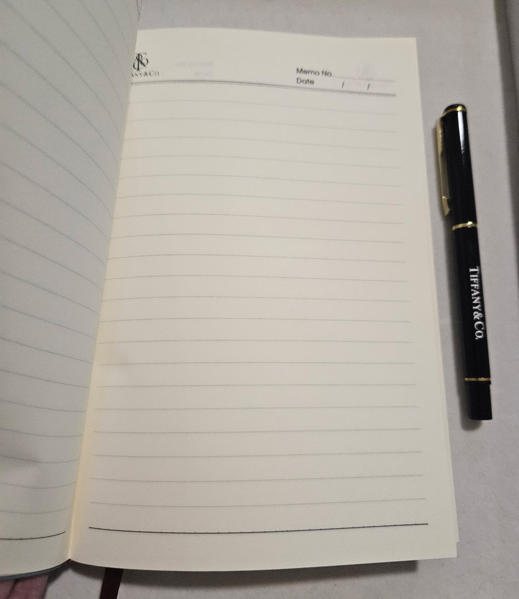 TIFF. Notebook and Pen Set