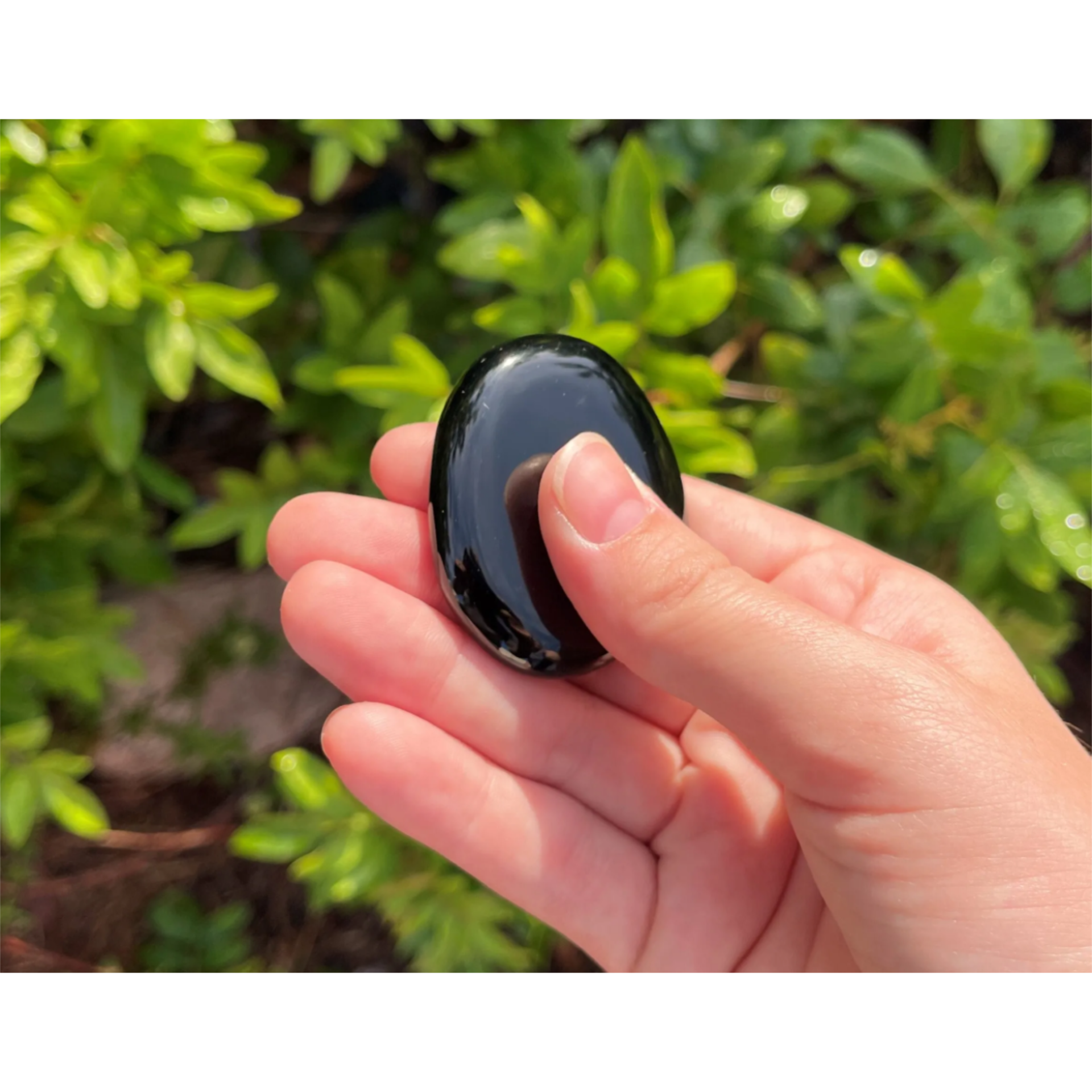 16oz Obsidian Whisper Candle