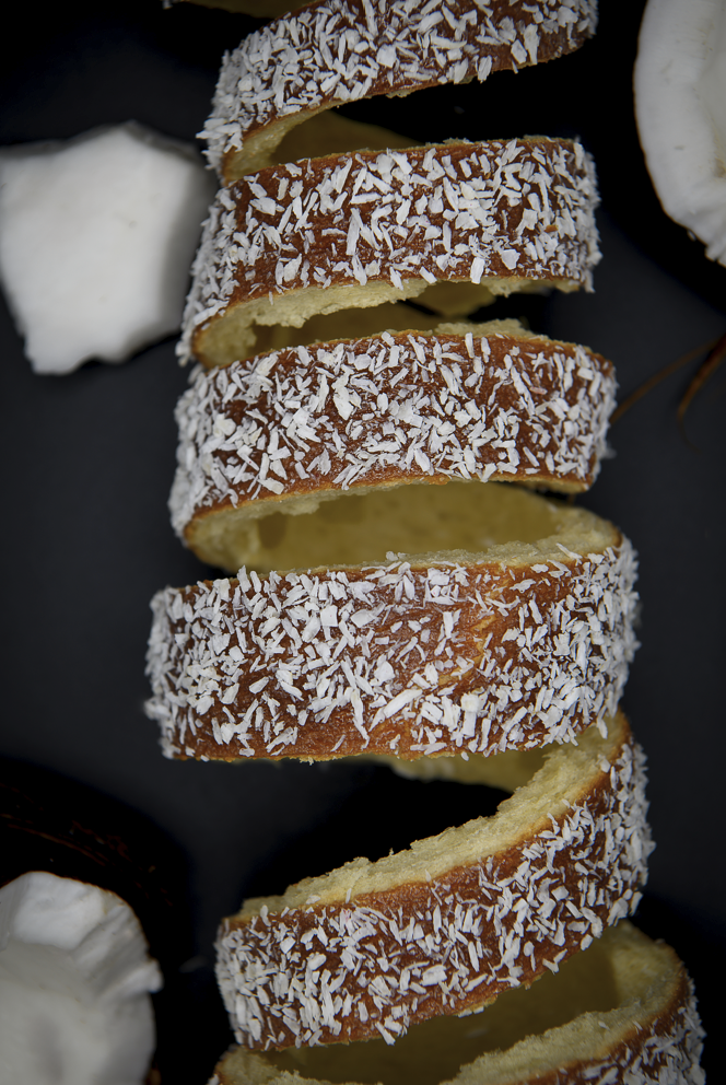 Chimney cake su kokoso drožlėmis