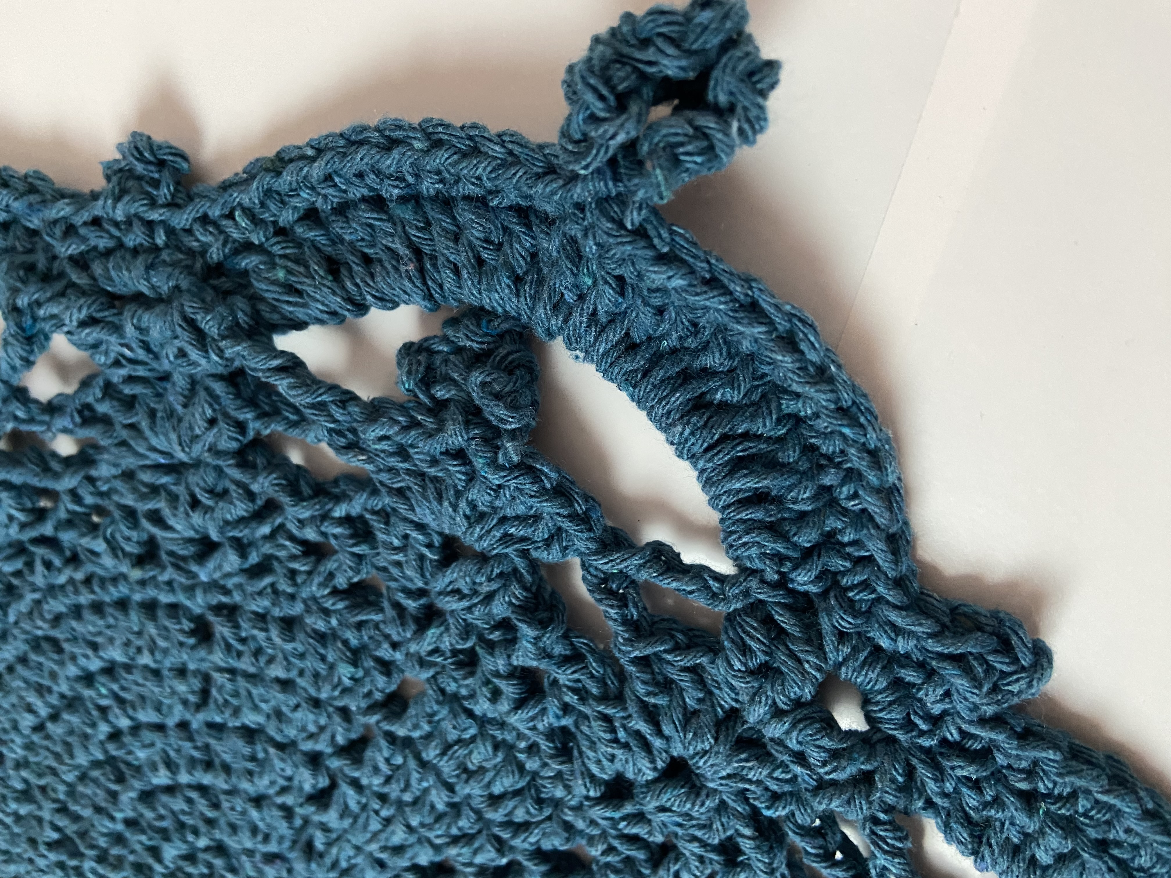 Sousplat Majestic azul petróleo 