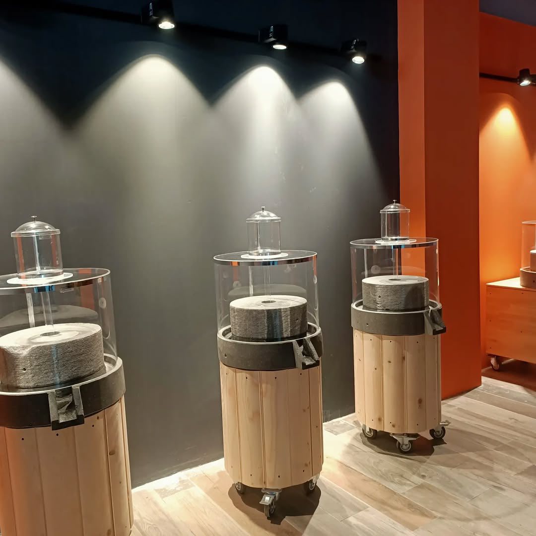 Stone Tahini Mill – Natural Taste -طاحونة طحينة حجرية – الطعم الطبيعي