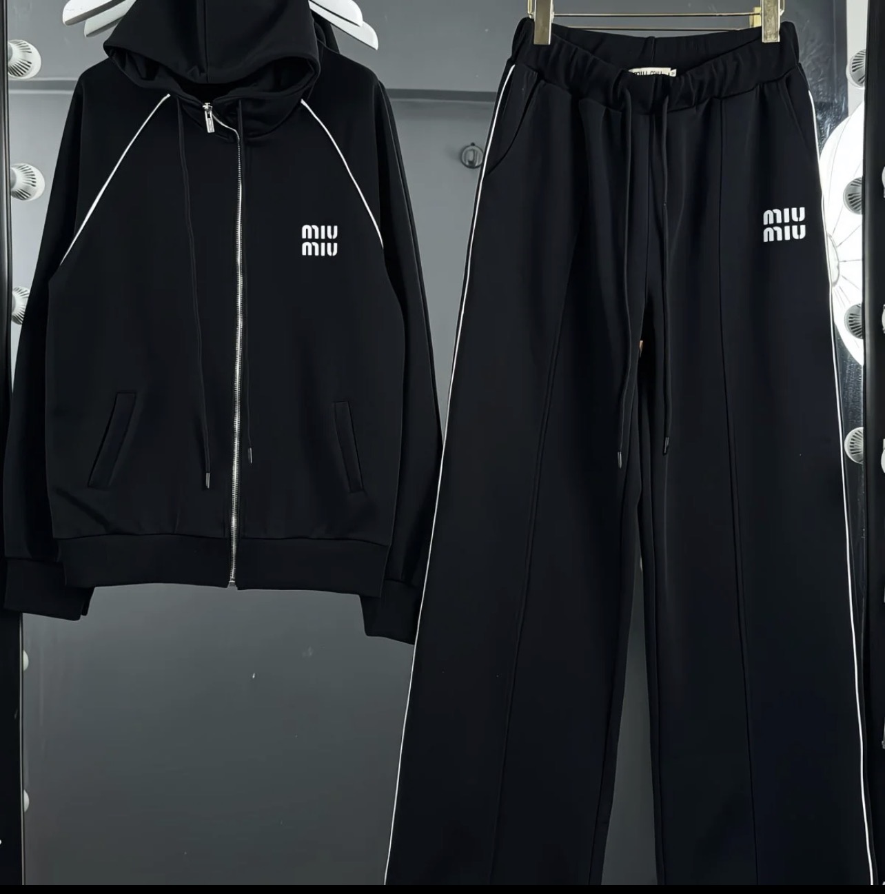 Ensemble de survêtement Miu Miu