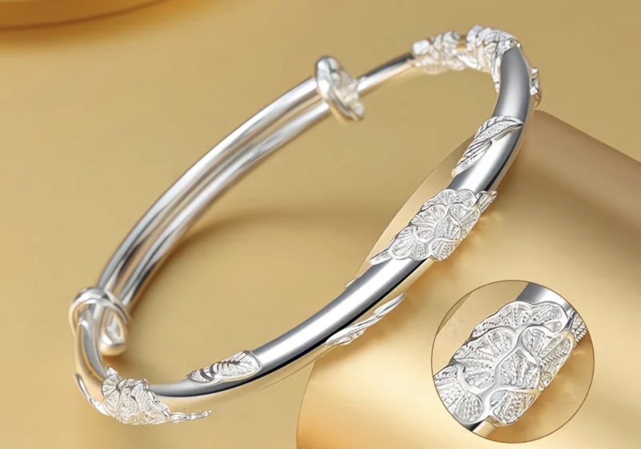 Bracelet argenté élégant