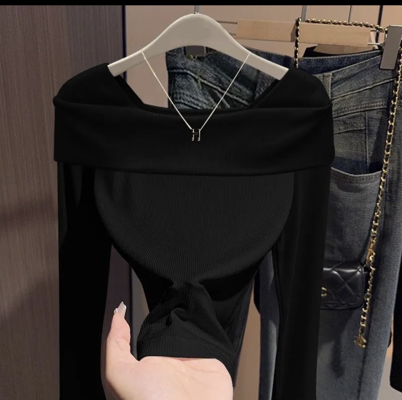 Haut à épaules dénudées 