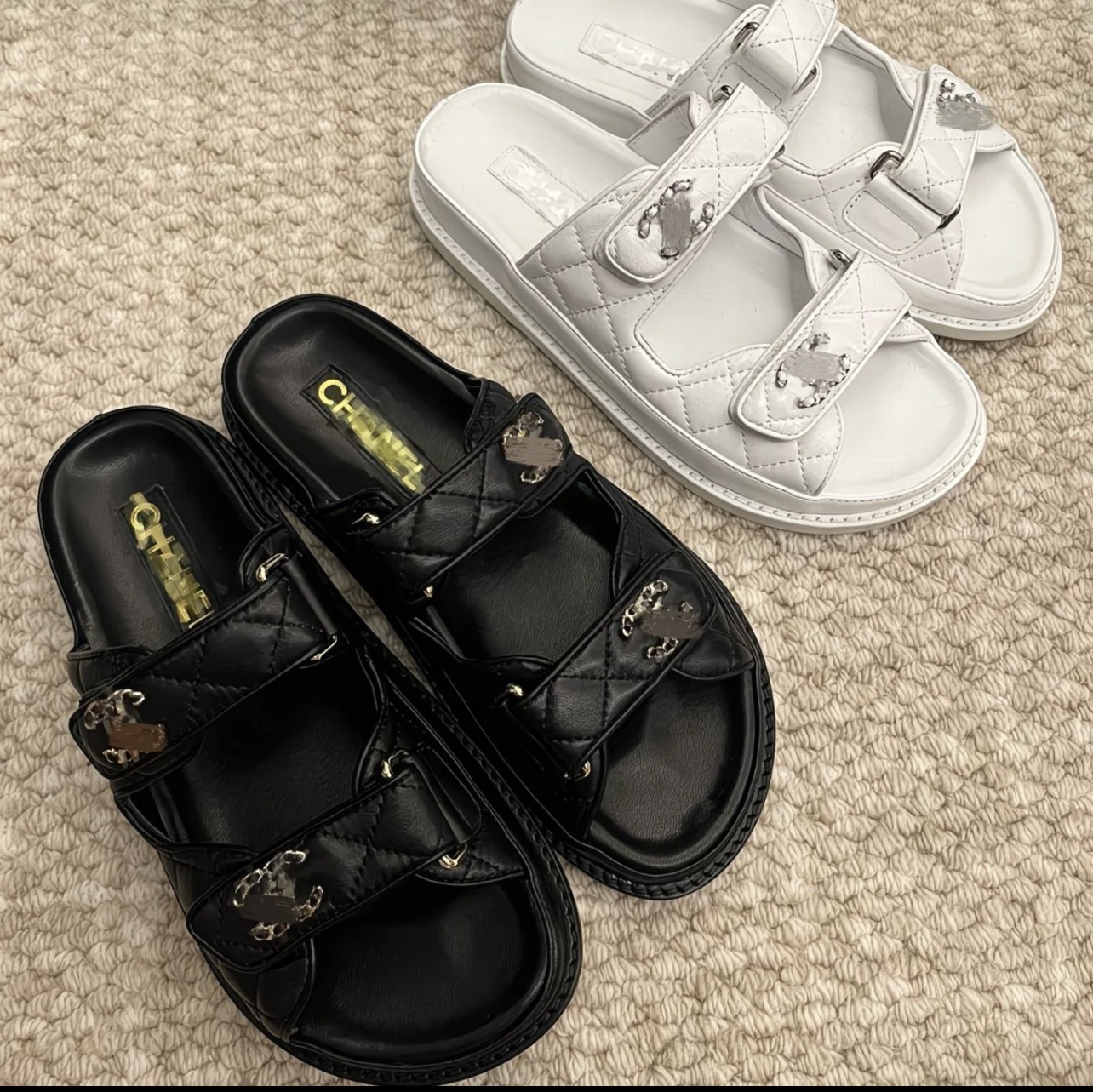 Sandales Chanel en cuir 