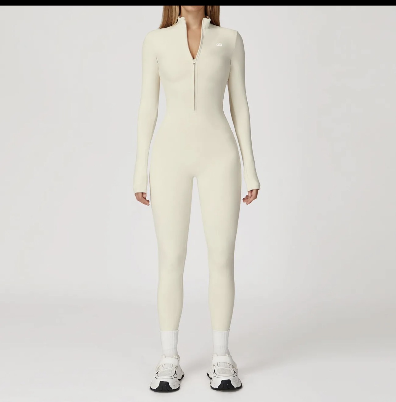 Combinaison moulante violette