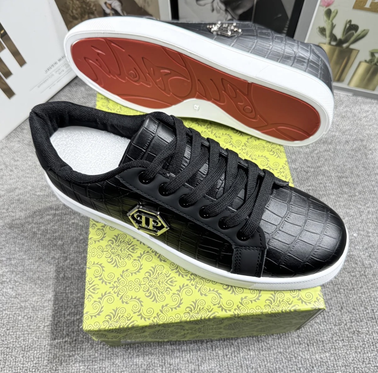 Baskets en cuir noir