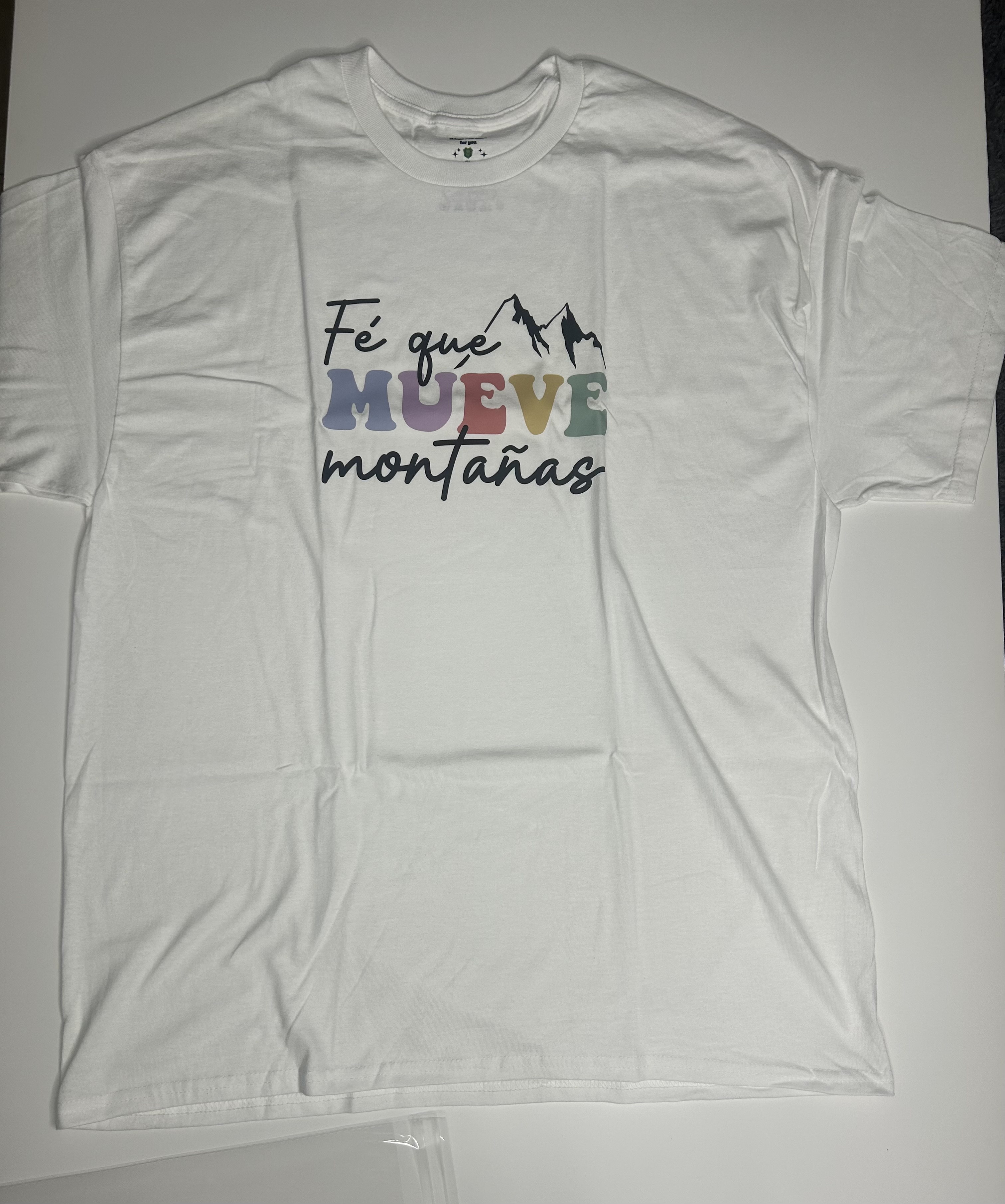 Christian T-shirt “Faith That Moves Mountains” – Size XL