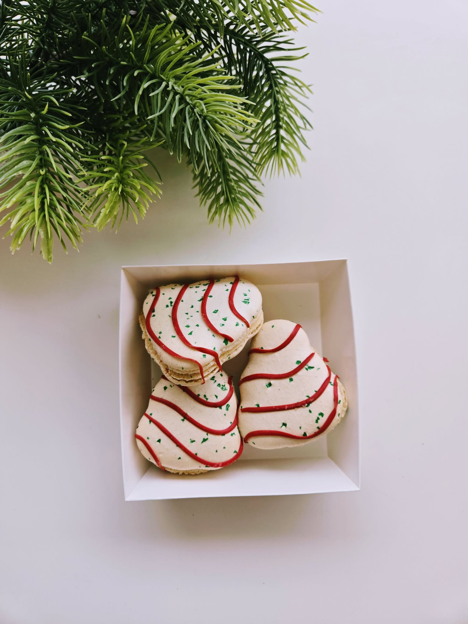 Christmas Tree macarons