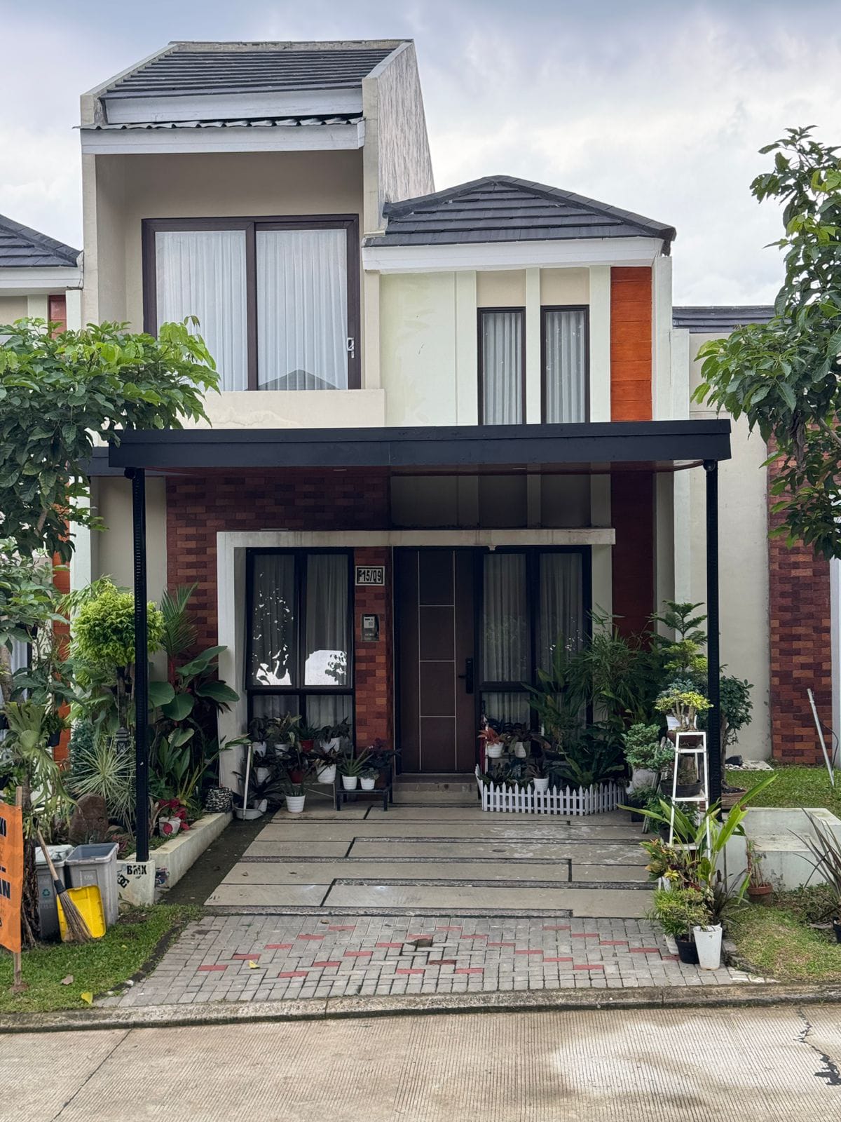 Dijual Rumah 2 Lantai Siap Huni di Citra Sentul Raya Cluster Danube – 3 Kamar Tidur, Lokasi Strategis