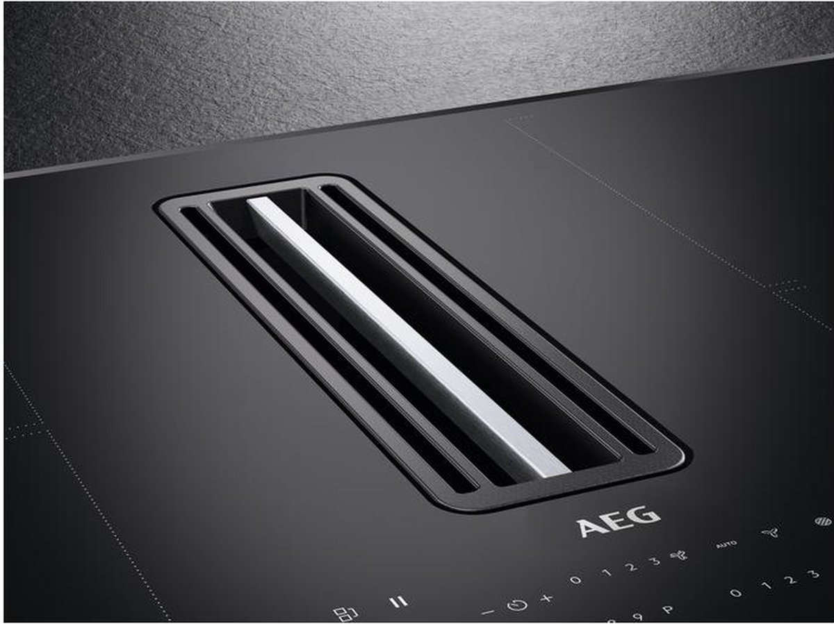 AEG CCE84751CB Zwart Ingebouwd 83 cm Inductiekookplaat zones 4 zone(s) Inbouw afzuigkap