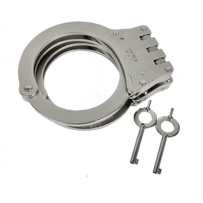 TCH 830 Hinge Superior Handcuffs