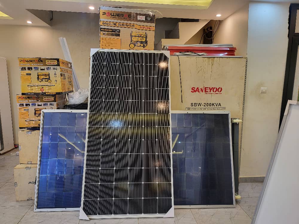 Système de pompage d'eau à énergie solaire