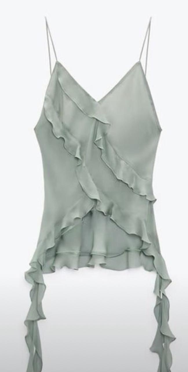 Blusa feminina com babados