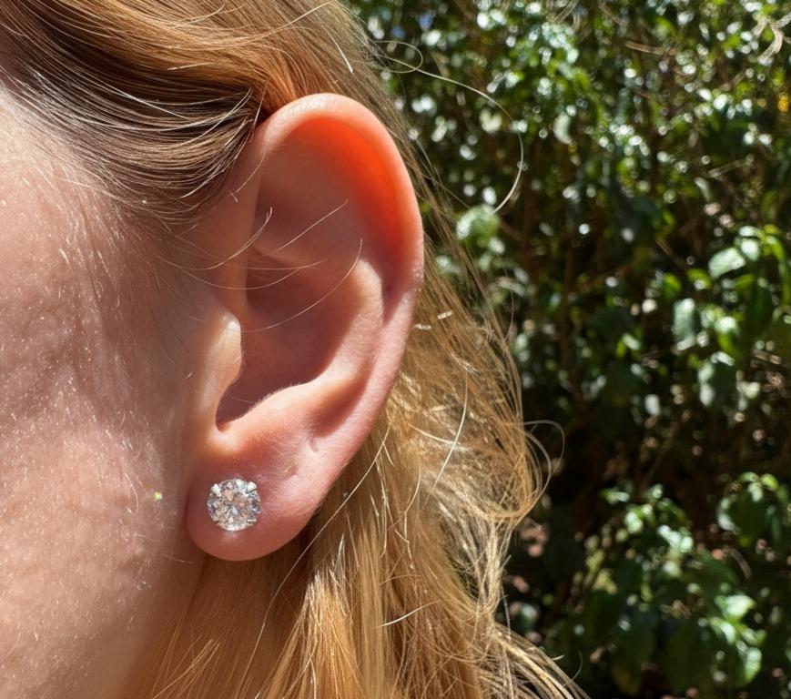 Brincos de zircônia redondo