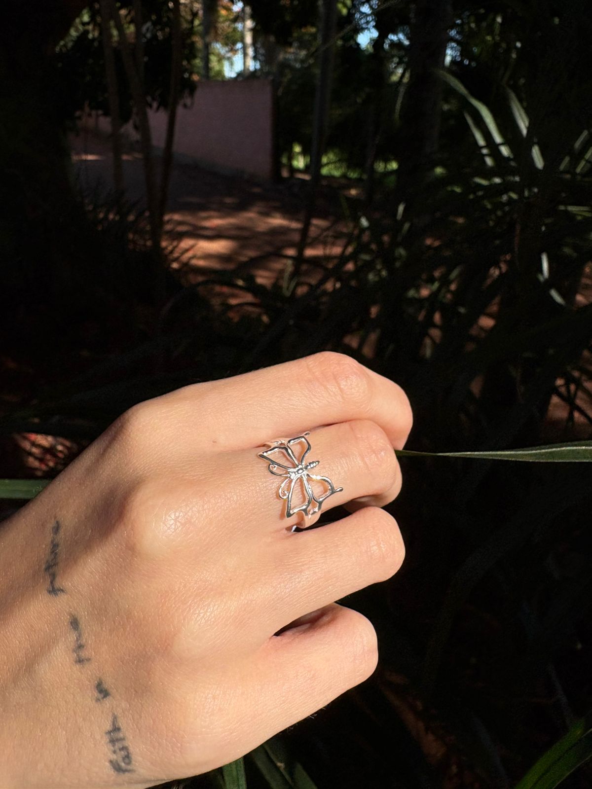 Anel de prata Borboleta vazada