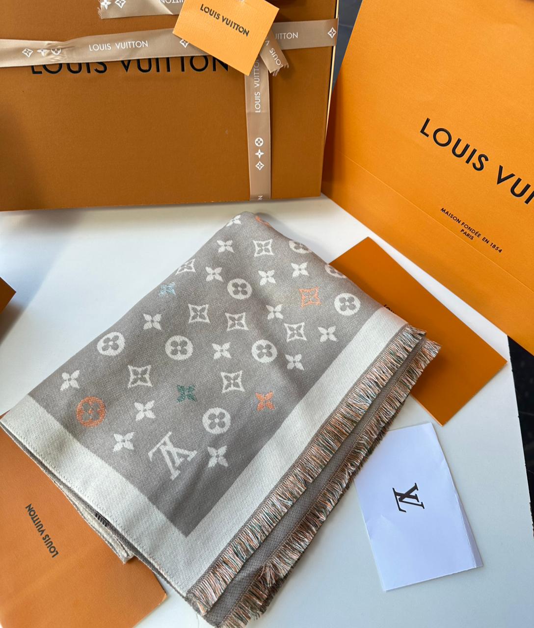 Pashmina Aurora Monogram