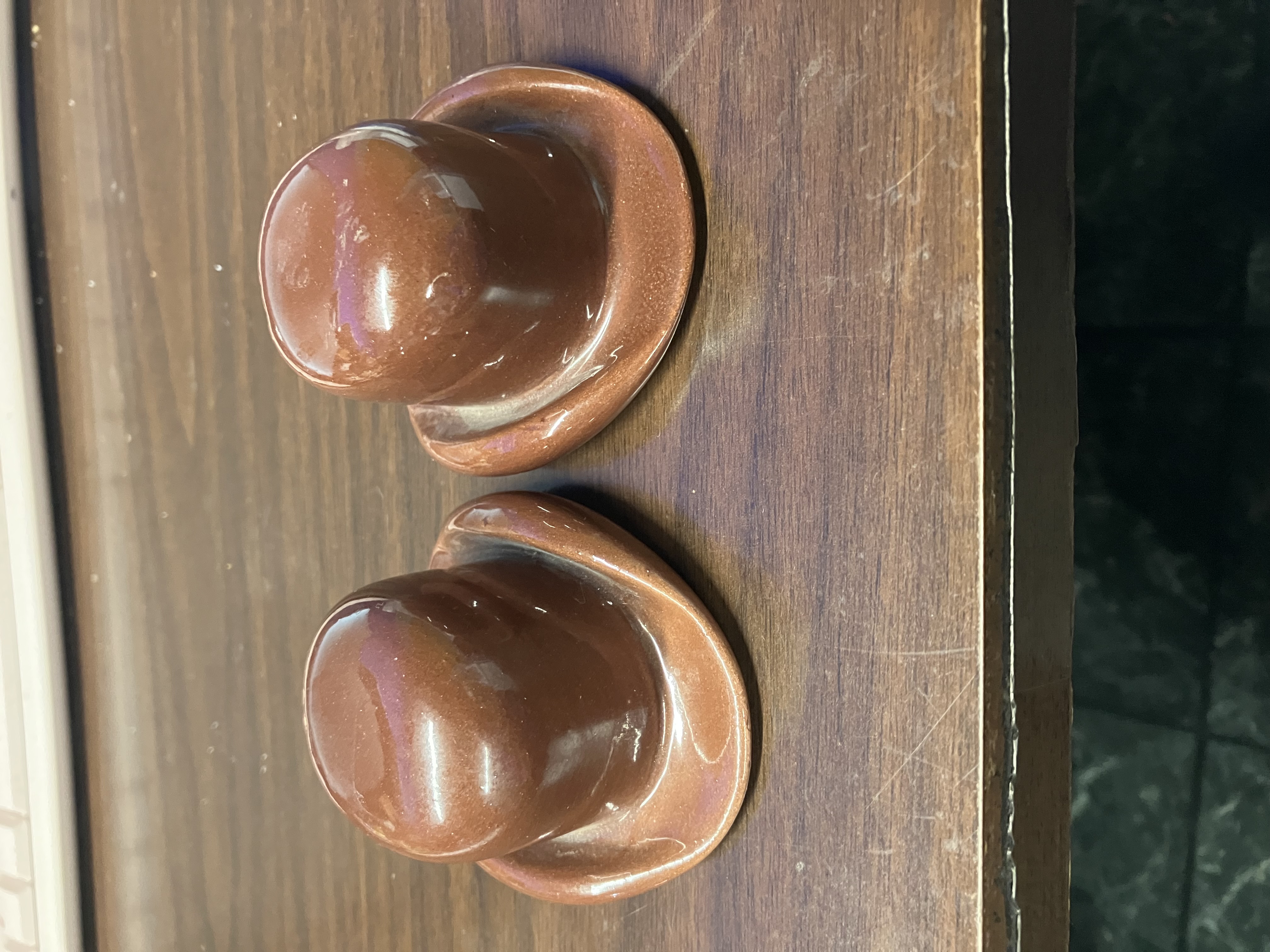 Famous Brown Derby (Hollywood) Salt & Pepper Shaker Set