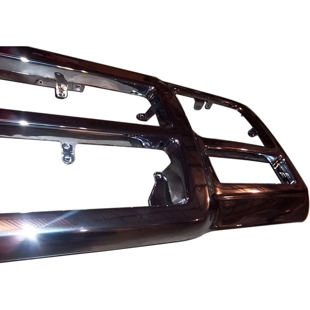 Parrilla Frontal MARTINS (MRT9302) para Dodge W/D Series y Ramcharger 90 - 93 (Reemplazo Directo)