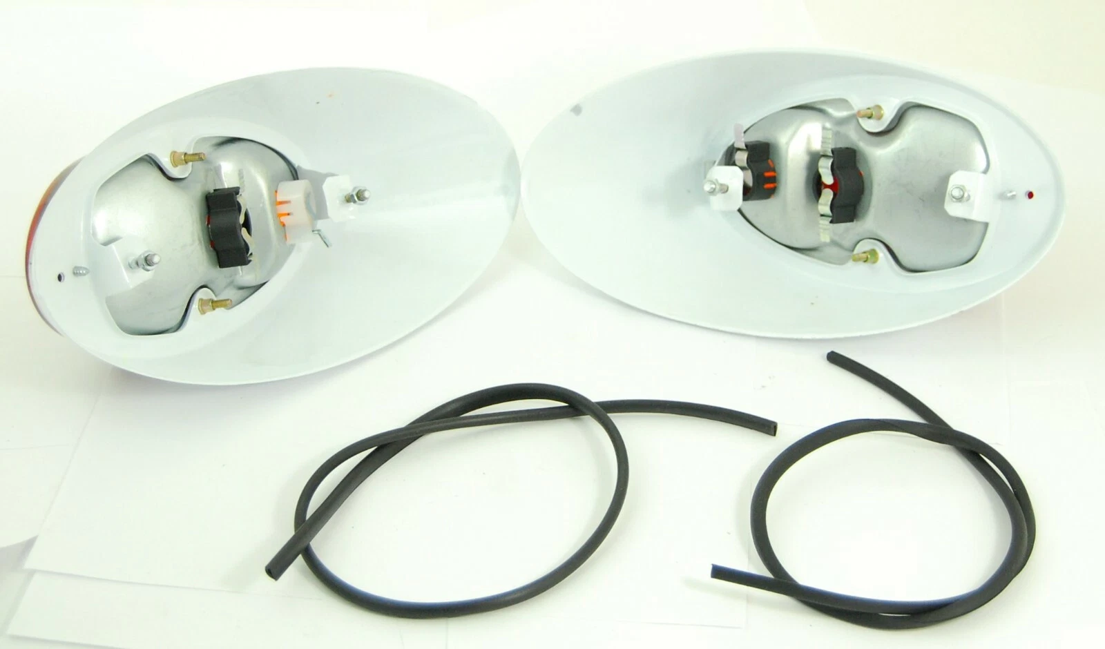 Par de Calaveras Completas para VW Vocho (1962-1967) - Micas Ámbar/Rojo - Hecho en Brasil