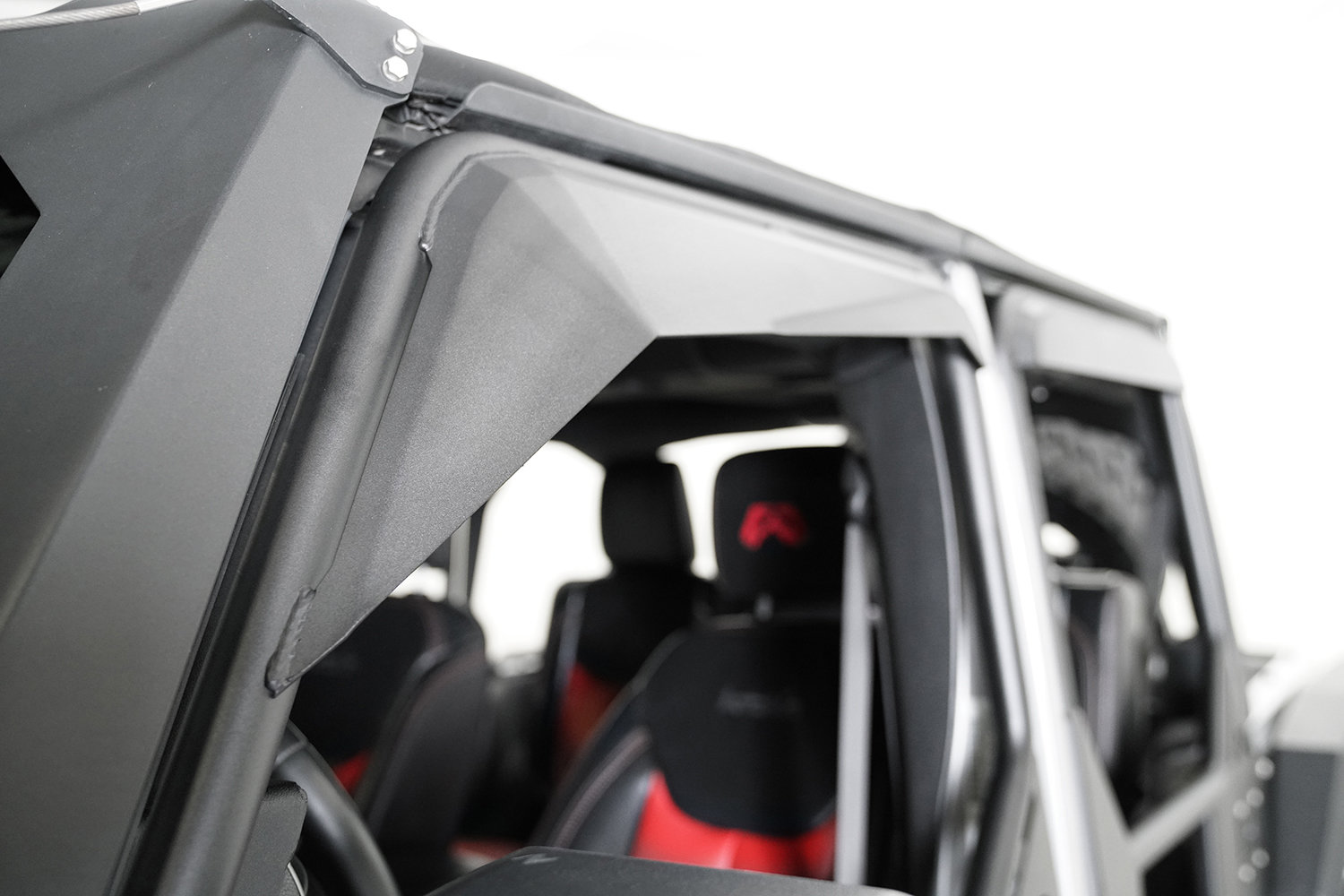 Puertas Tubulares Completas Fab Fours para Jeep Wrangler JK (2007-2018) - Diseño Full Surround y Visera Integrada