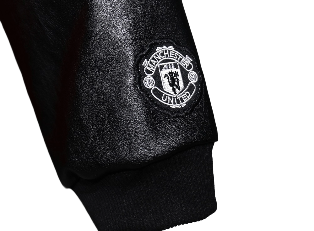  Adidas x Manchester United Football Club Soccer VRCT Jacket (Adults) BNWT