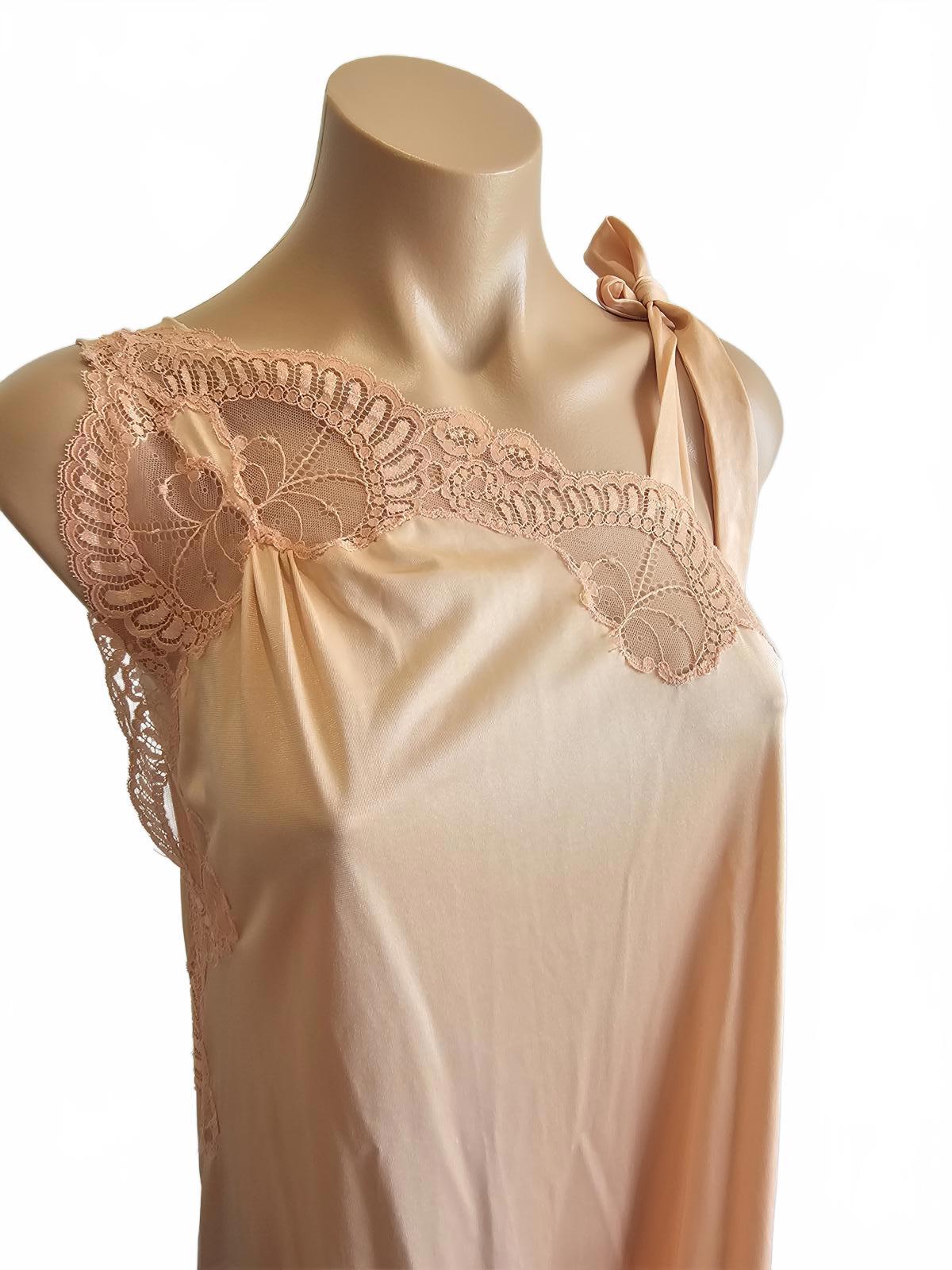 Vintage peach lace nightgown dress Gafer Italy
