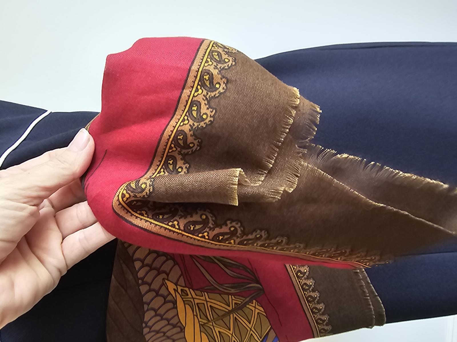 Vintage Italian wood duck scarf