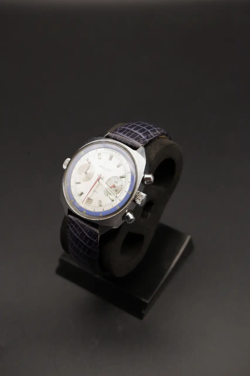 Poljot Sturmanskie Chronograph - Cream Dial (3133, 1970s)