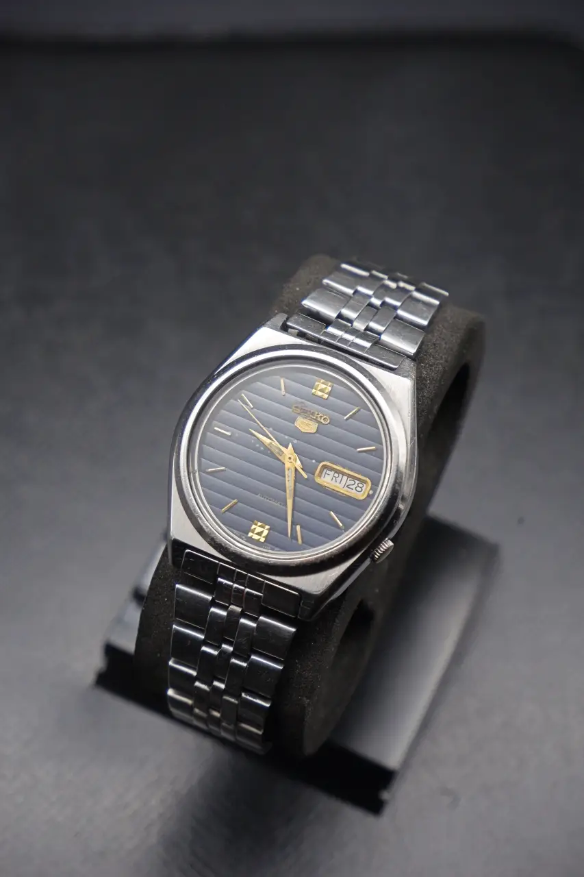 Seiko 5 Automatic JDM - Navy Textured Dial (c. 1970s-80s)